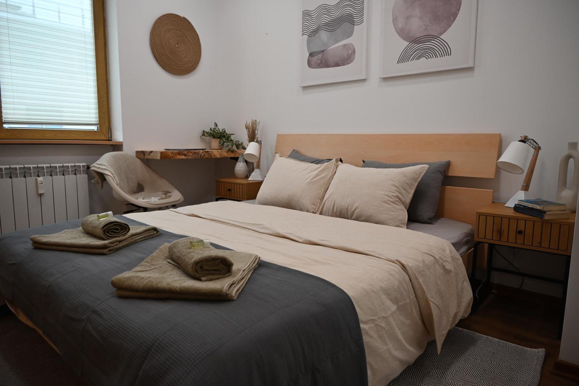 Slaveykov Sqr Urbanlux Topcentre 2Bdr Free Parking صوفيا المظهر الخارجي الصورة