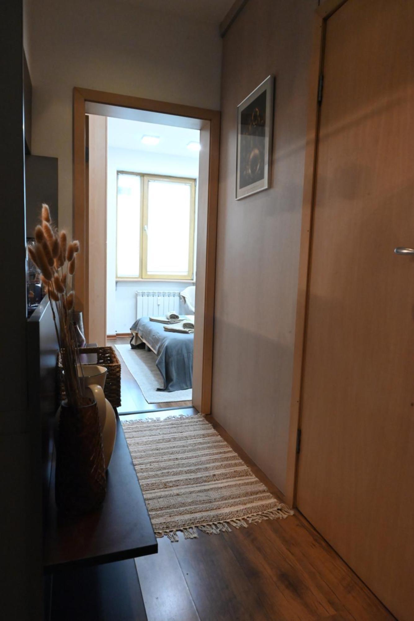 Slaveykov Sqr Urbanlux Topcentre 2Bdr Free Parking صوفيا المظهر الخارجي الصورة